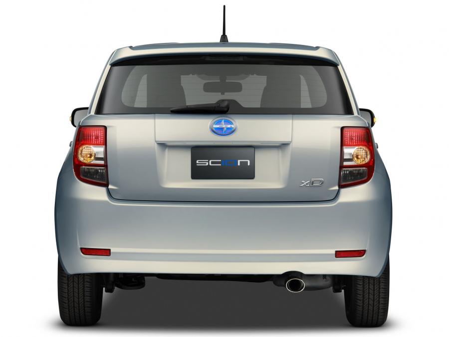  Scion xD 10 Series 2013 года  (фото 6 из 10)